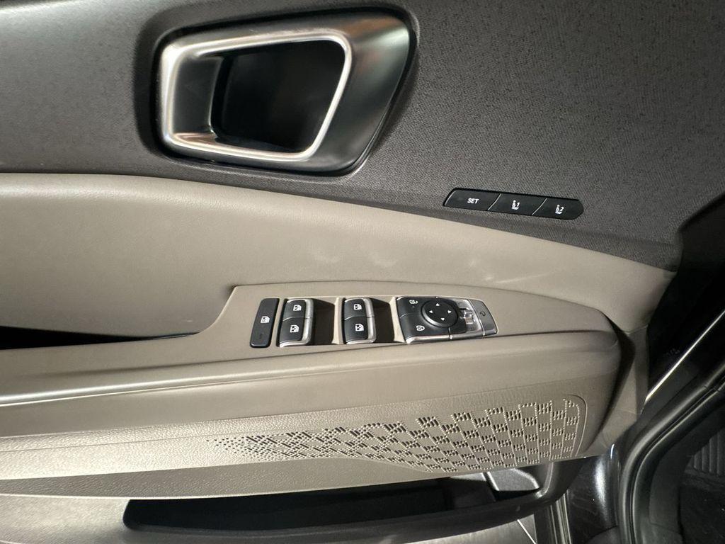 new 2026 Kia Carnival Hybrid car, priced at $44,473