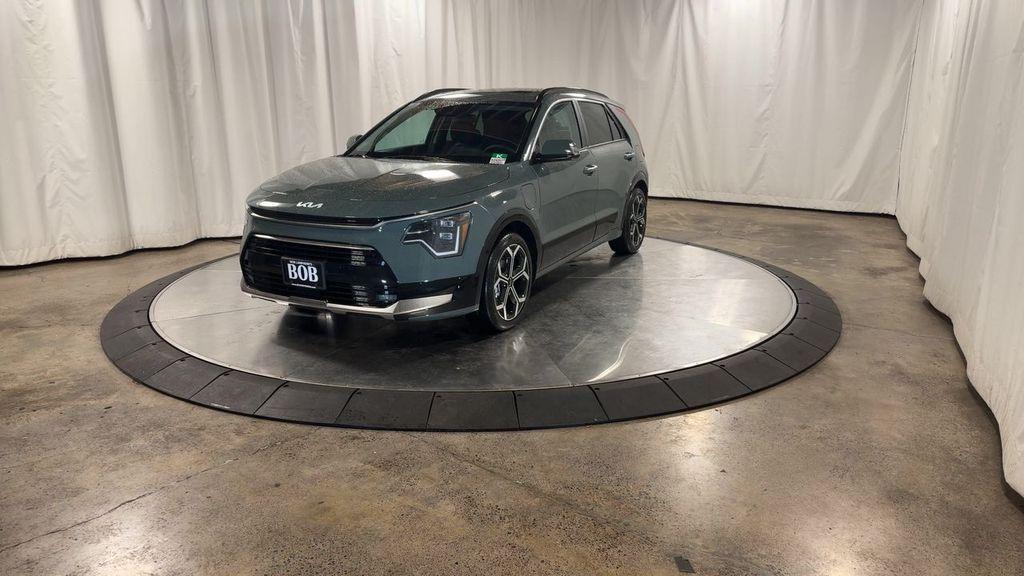 new 2025 Kia Niro Plug-In Hybrid car, priced at $40,145