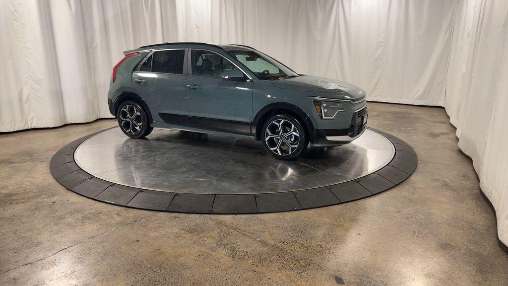 new 2025 Kia Niro Plug-In Hybrid car, priced at $40,145