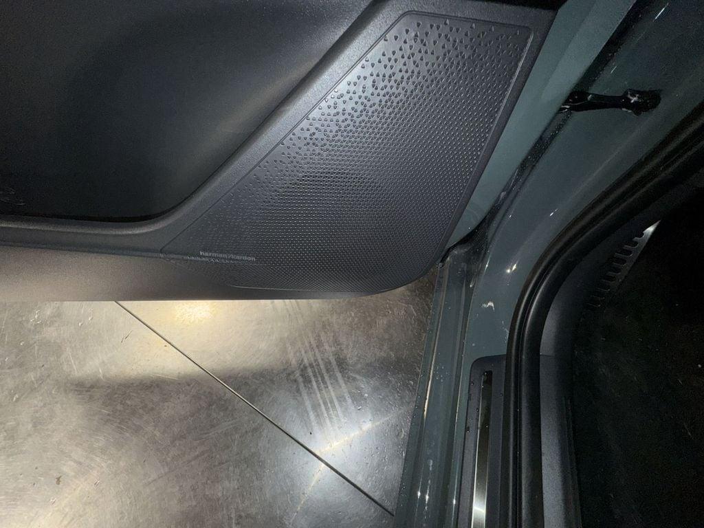 new 2025 Kia Niro Plug-In Hybrid car, priced at $40,145