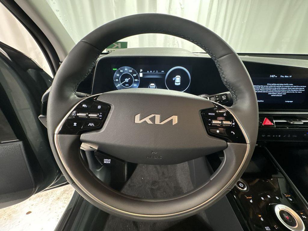 new 2025 Kia Niro EV car, priced at $33,817