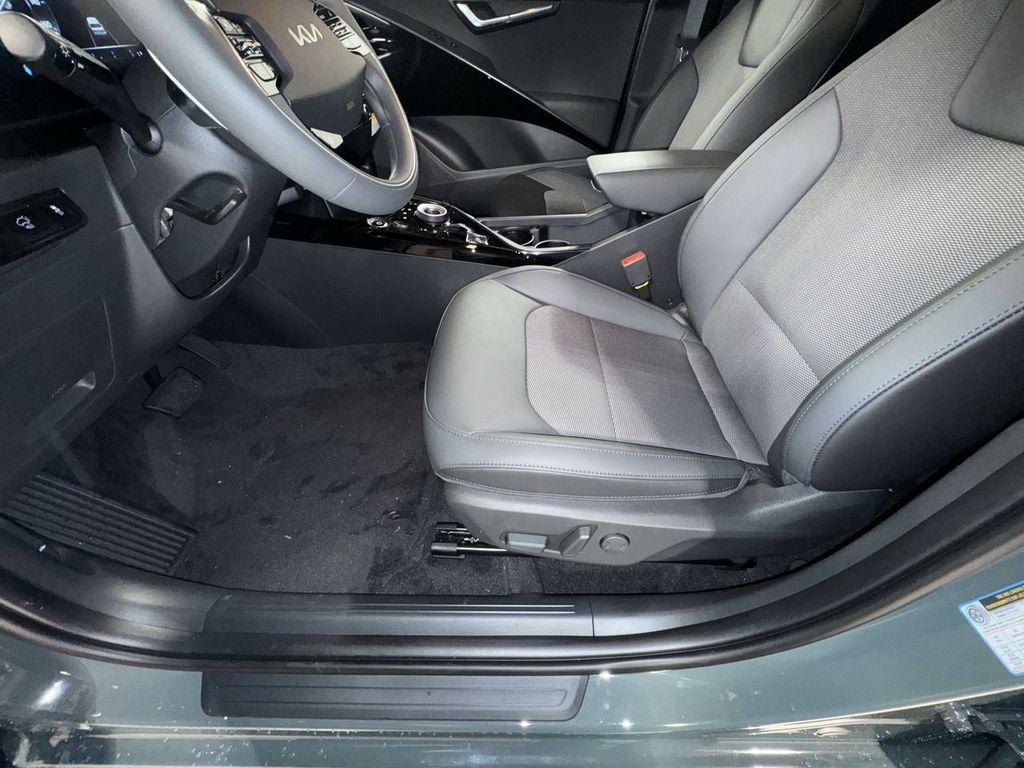 new 2025 Kia Niro EV car, priced at $33,817
