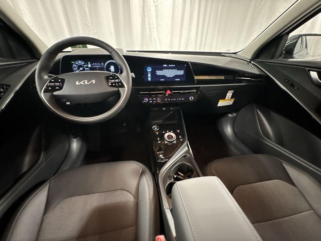 new 2025 Kia Niro EV car, priced at $33,817