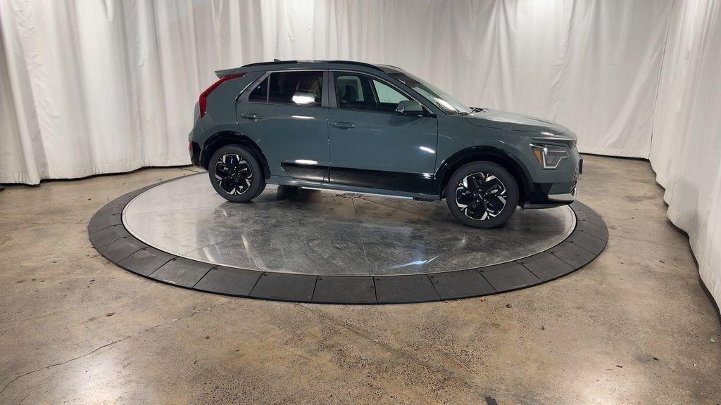 new 2025 Kia Niro EV car, priced at $33,817