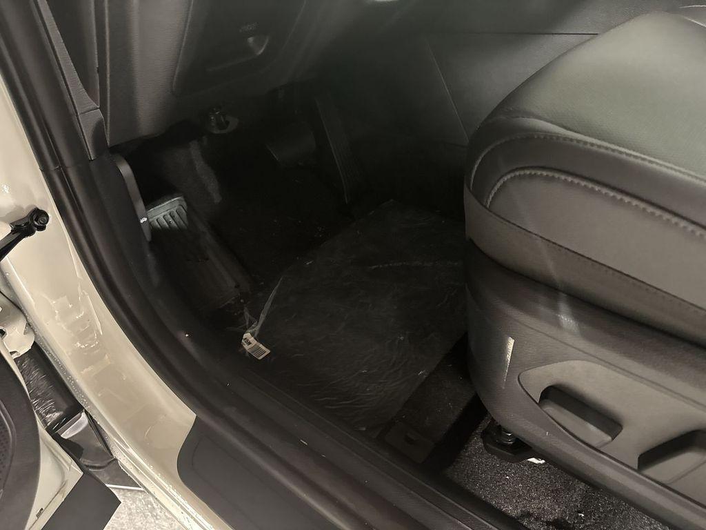 new 2025 Kia Sportage Hybrid car, priced at $38,414