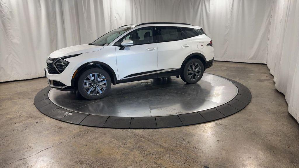 new 2025 Kia Sportage Hybrid car, priced at $38,414