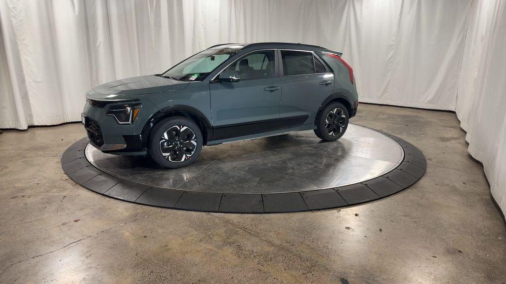 new 2025 Kia Niro EV car, priced at $33,817