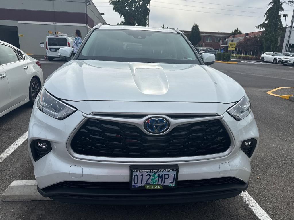 used 2023 Toyota Highlander Hybrid car, priced at $44,067