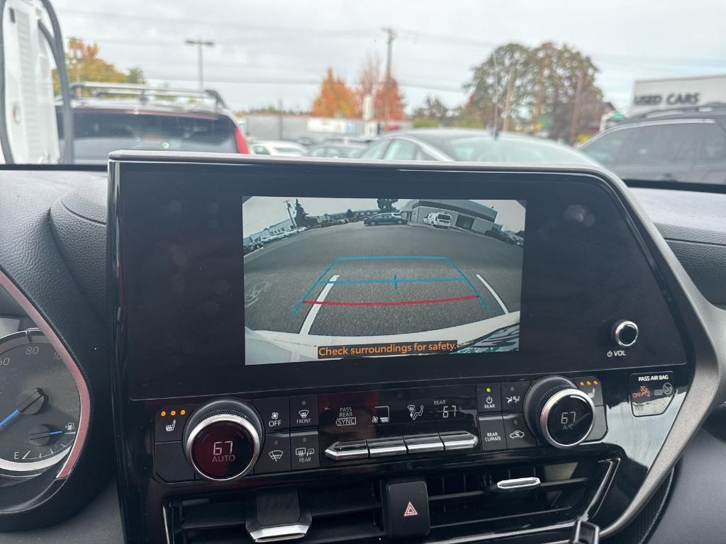 used 2023 Toyota Highlander Hybrid car, priced at $44,067