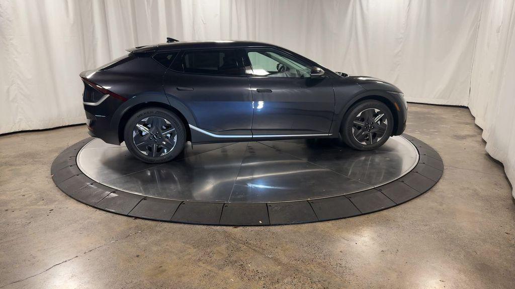 new 2025 Kia EV6 car, priced at $48,599
