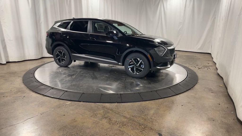 new 2025 Kia Sportage Hybrid car, priced at $31,639