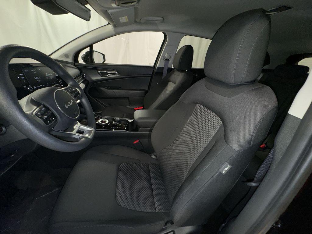 new 2025 Kia Sportage Hybrid car, priced at $31,639