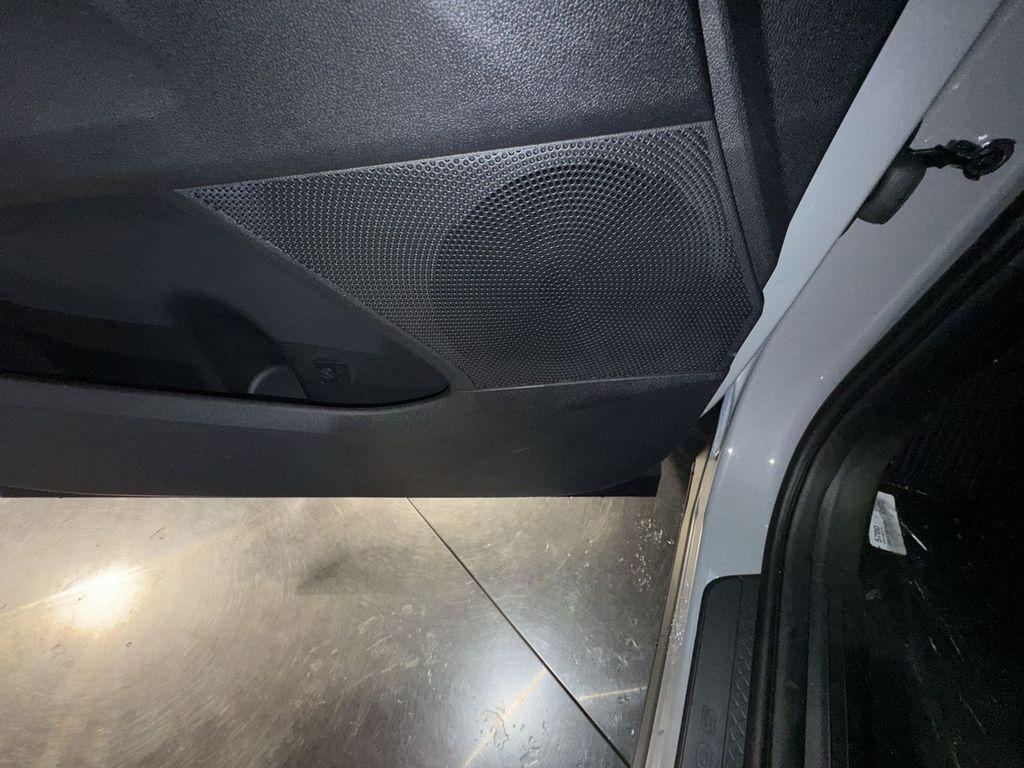 new 2025 Kia Sorento car, priced at $38,392
