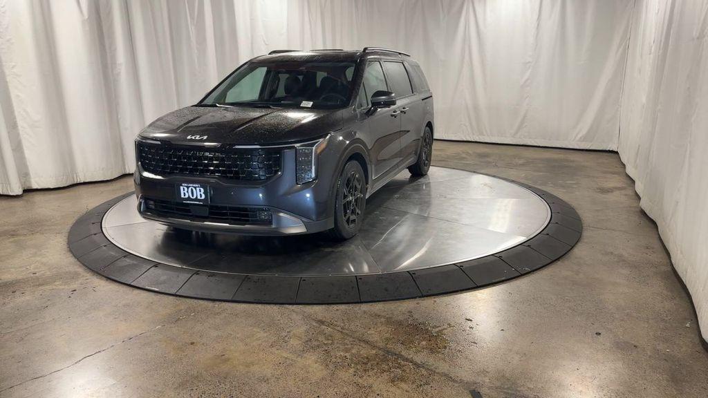 new 2025 Kia Carnival car, priced at $47,276