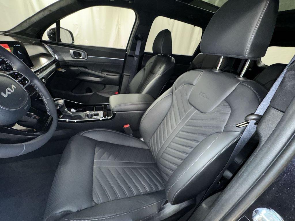 new 2025 Kia Sorento car, priced at $45,733