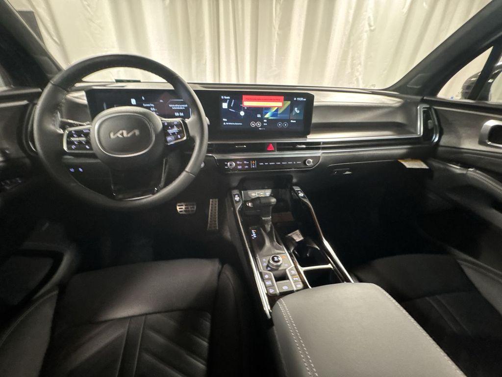 new 2025 Kia Sorento car, priced at $45,733