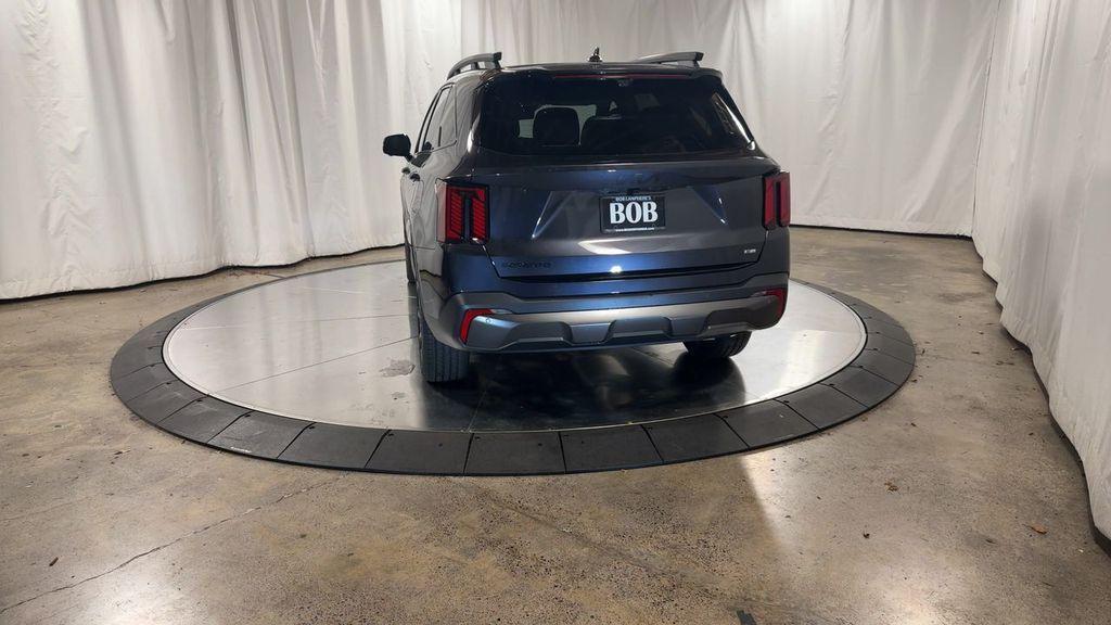 new 2025 Kia Sorento car, priced at $45,733