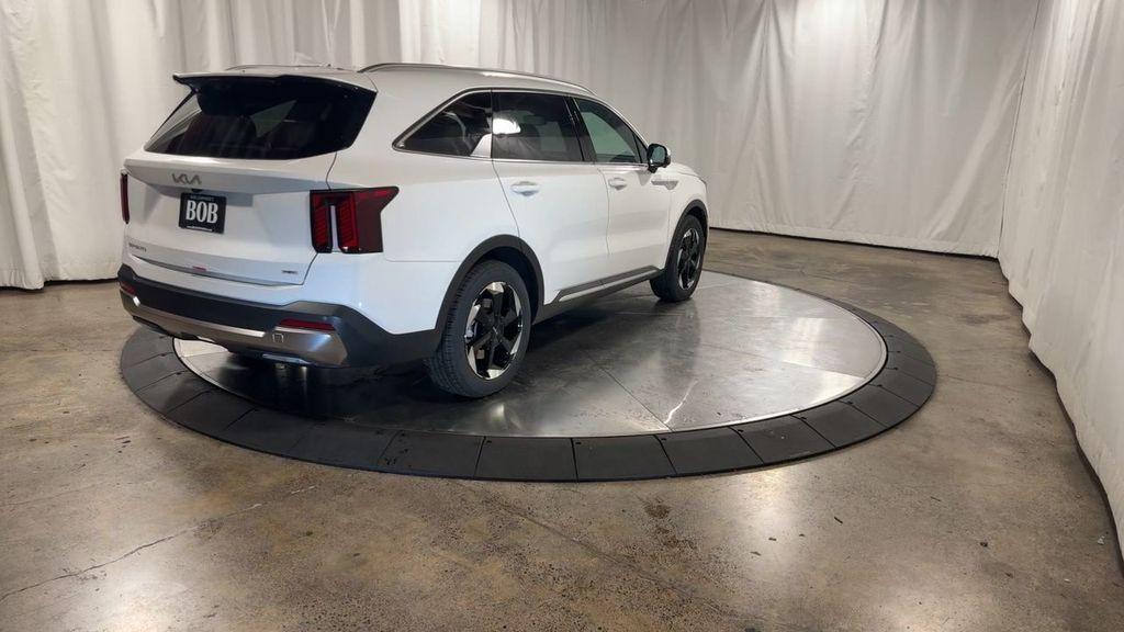 new 2025 Kia Sorento Hybrid car, priced at $48,167