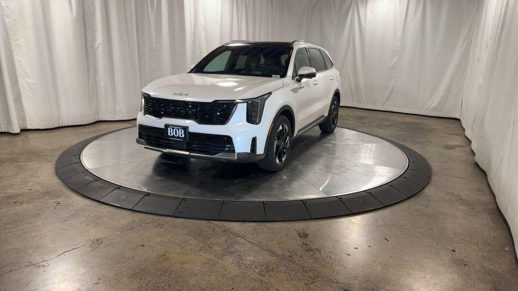 new 2025 Kia Sorento Hybrid car, priced at $48,167