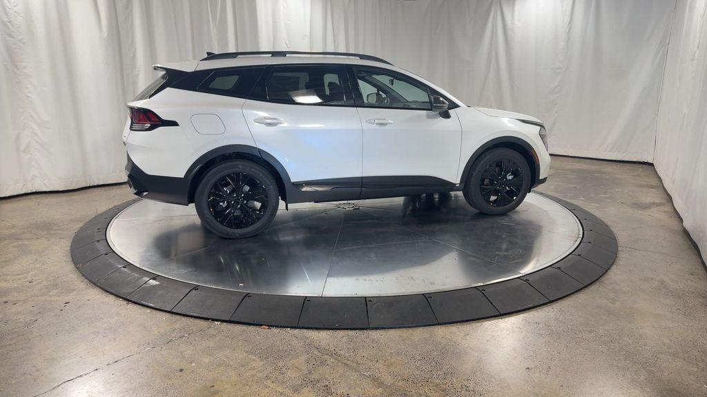 new 2025 Kia Sportage Plug-In Hybrid car, priced at $41,077