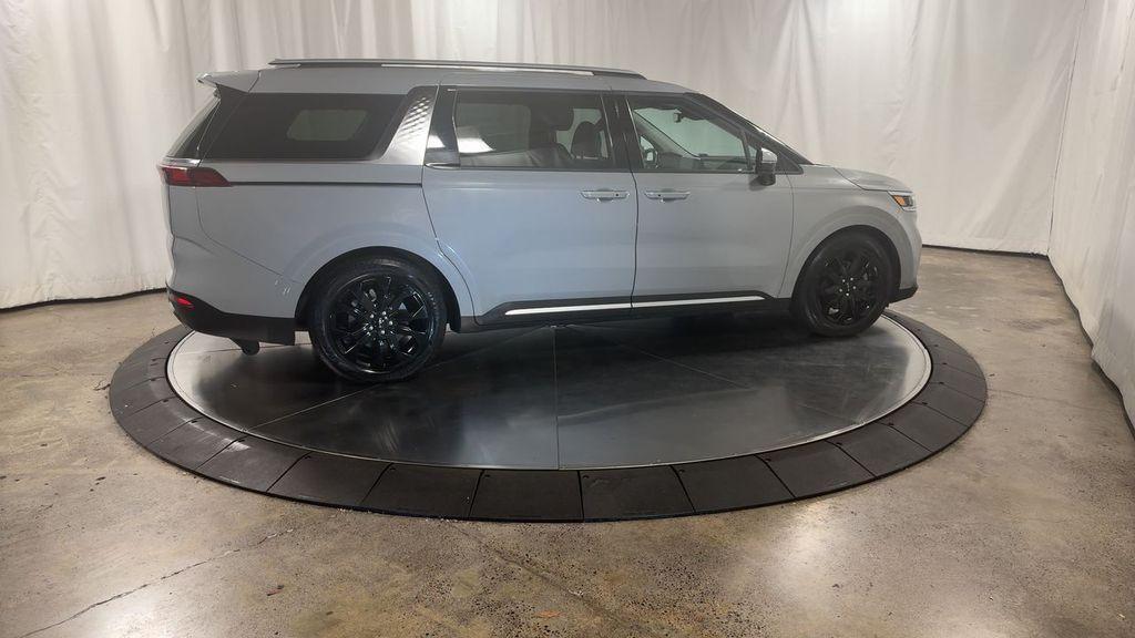 used 2022 Kia Carnival car, priced at $28,711