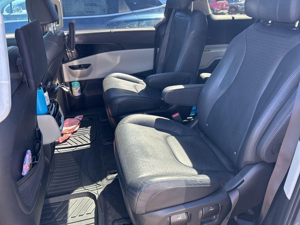 used 2022 Kia Carnival car, priced at $29,755