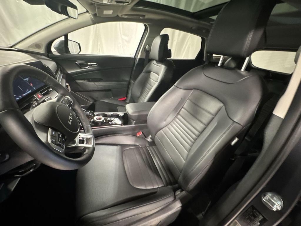 new 2025 Kia Sportage Hybrid car, priced at $39,248