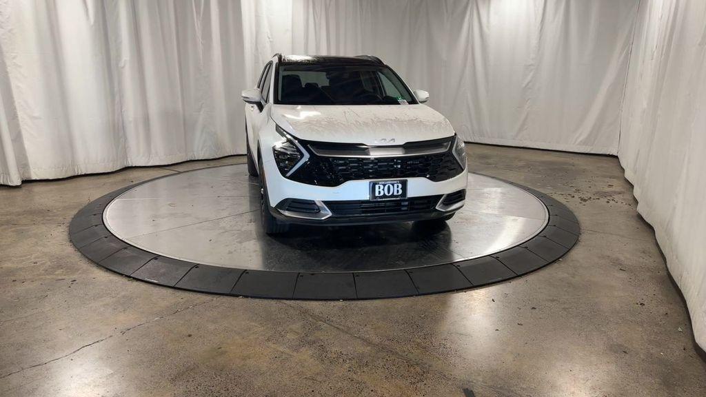 new 2025 Kia Sportage Hybrid car, priced at $34,090
