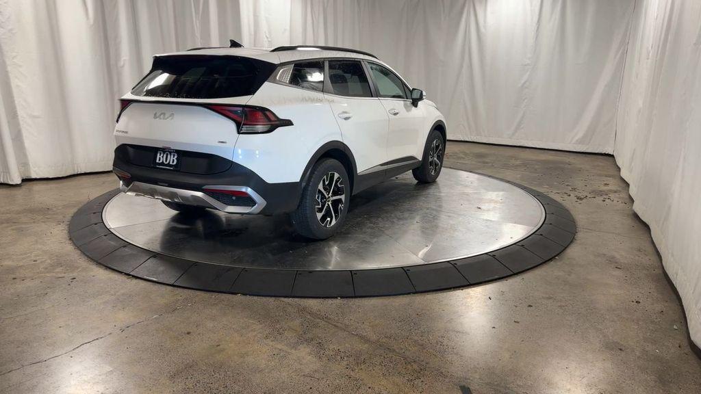 new 2025 Kia Sportage Hybrid car, priced at $34,090