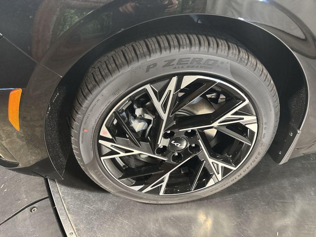 new 2025 Kia K5 car, priced at $31,310