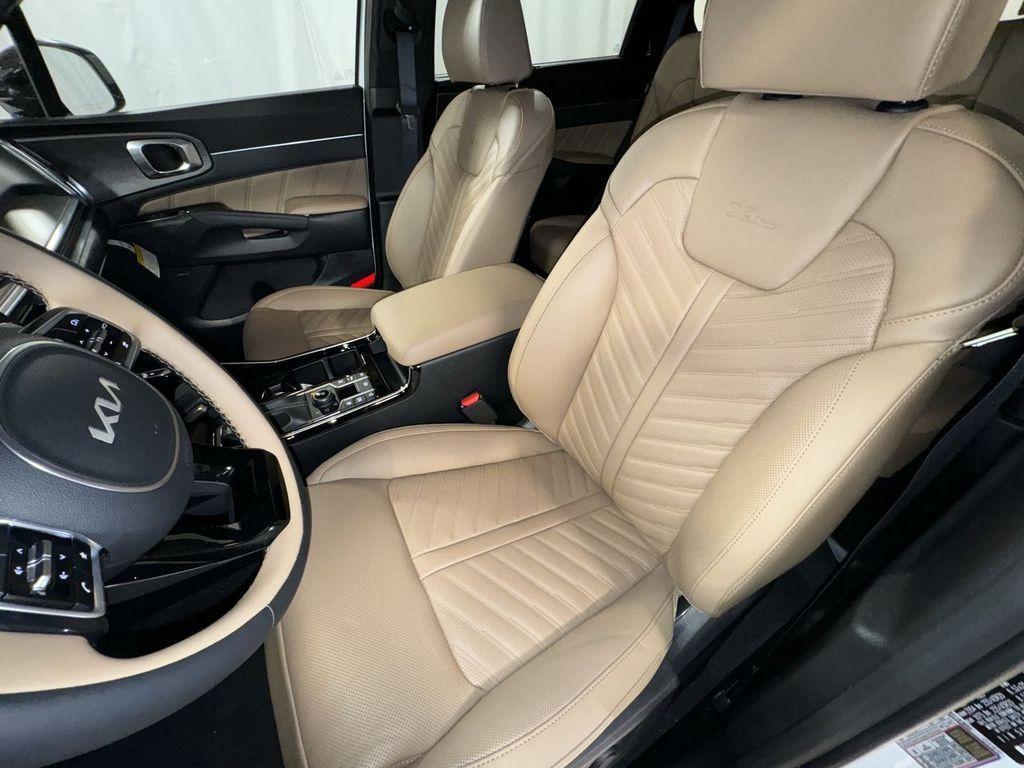 new 2025 Kia Sorento car, priced at $46,484