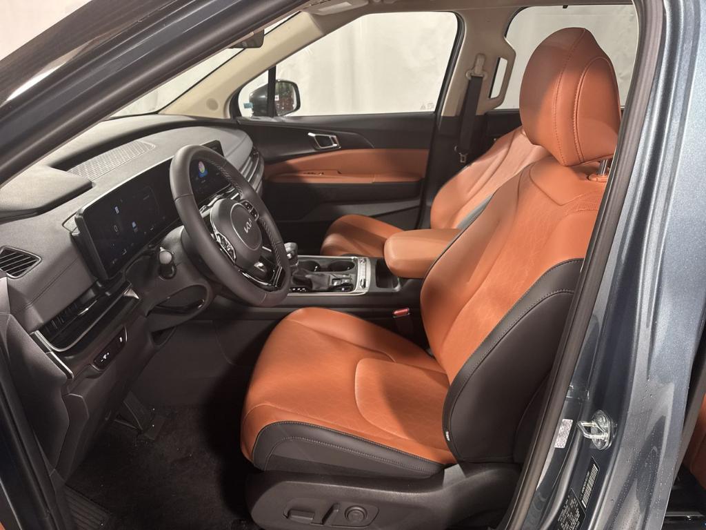 new 2026 Kia Carnival car, priced at $46,674