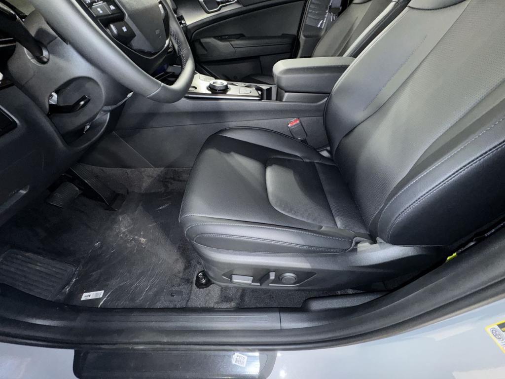new 2026 Kia Sportage Hybrid car, priced at $35,589