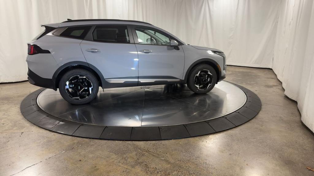 new 2026 Kia Sportage Hybrid car, priced at $35,589