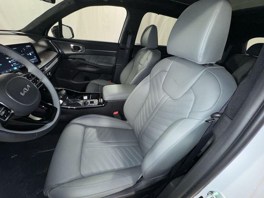 new 2025 Kia Sorento car, priced at $46,522