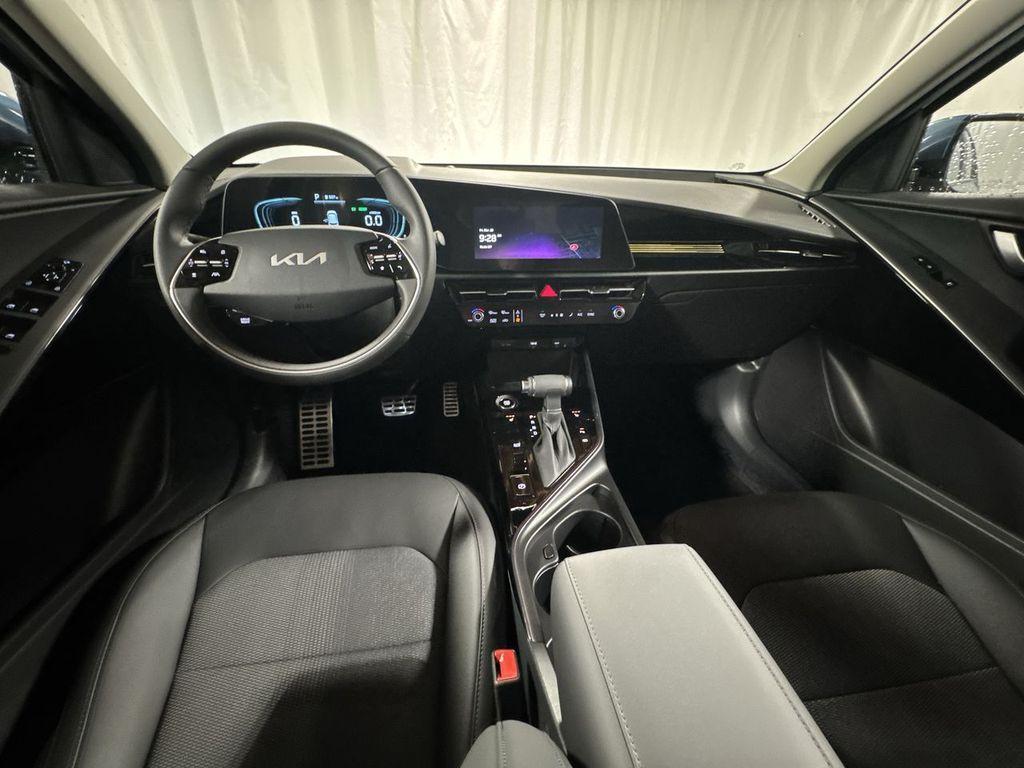 new 2025 Kia Niro car, priced at $32,771