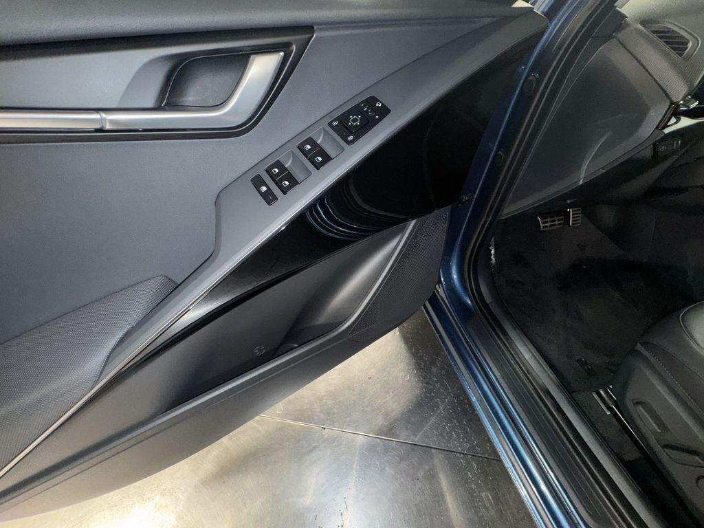 new 2025 Kia Niro car, priced at $32,771
