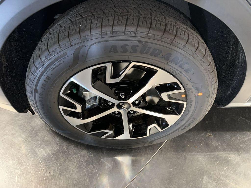 new 2025 Kia Sportage Hybrid car, priced at $35,180