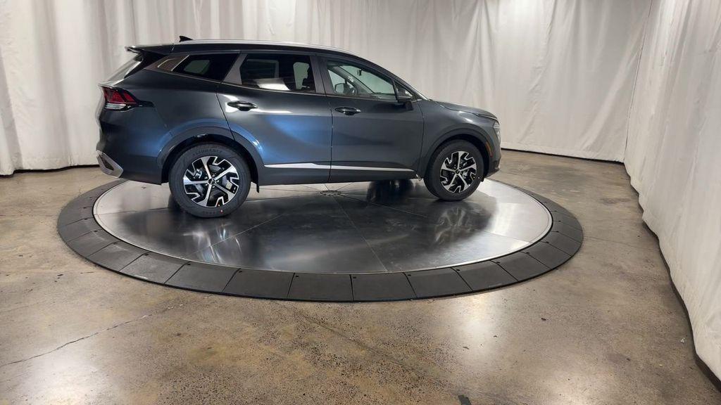 new 2025 Kia Sportage Hybrid car, priced at $35,180