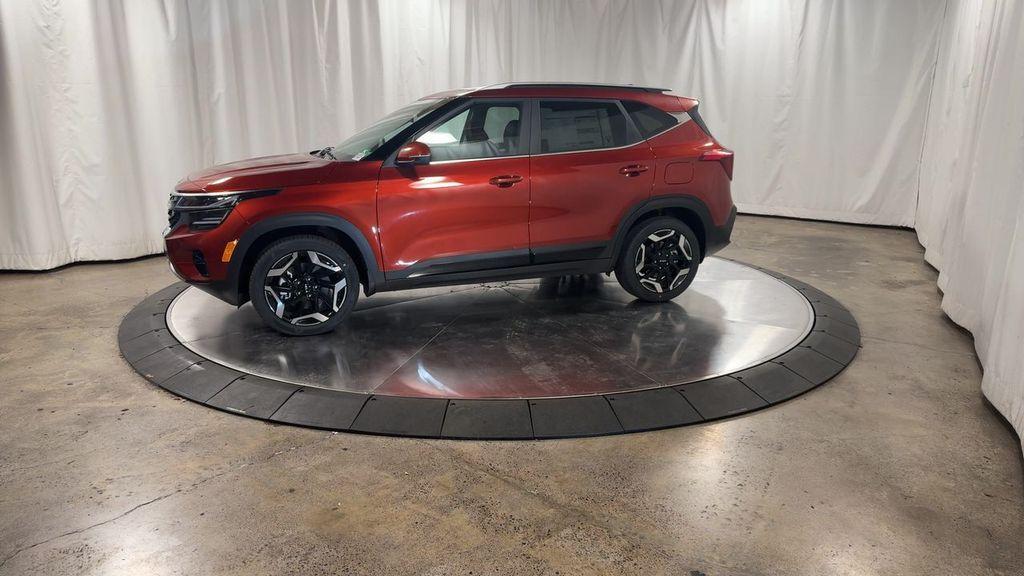 new 2025 Kia Seltos car, priced at $32,888