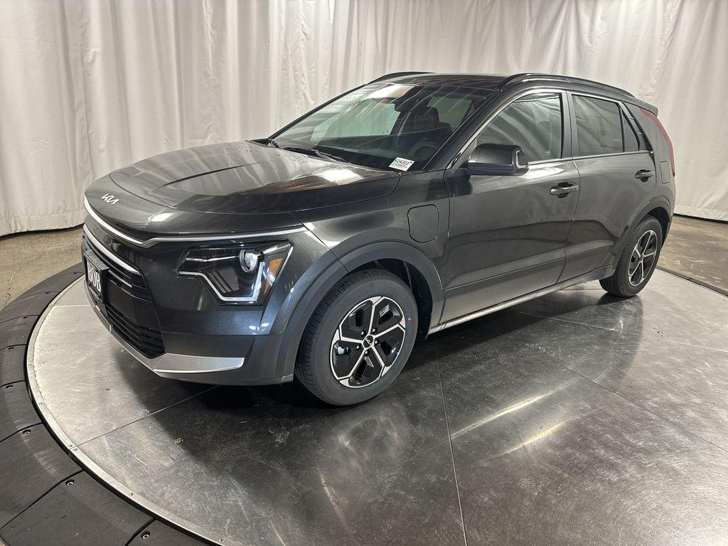 new 2025 Kia Niro Plug-In Hybrid car, priced at $35,864