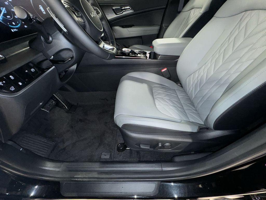 new 2025 Kia Sportage Plug-In Hybrid car, priced at $44,474