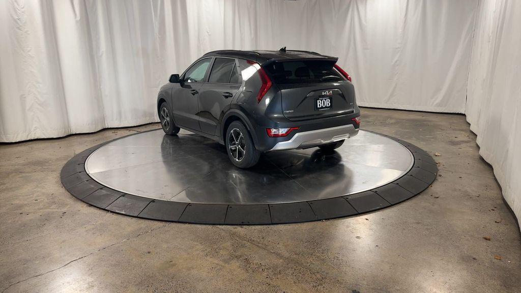 new 2025 Kia Niro car, priced at $29,695