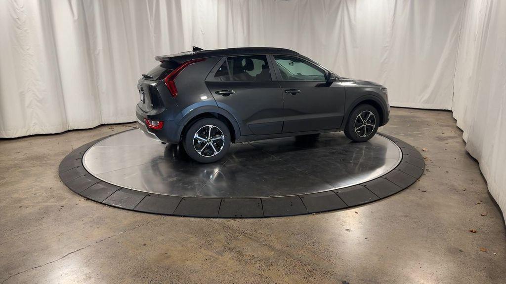 new 2025 Kia Niro car, priced at $29,695