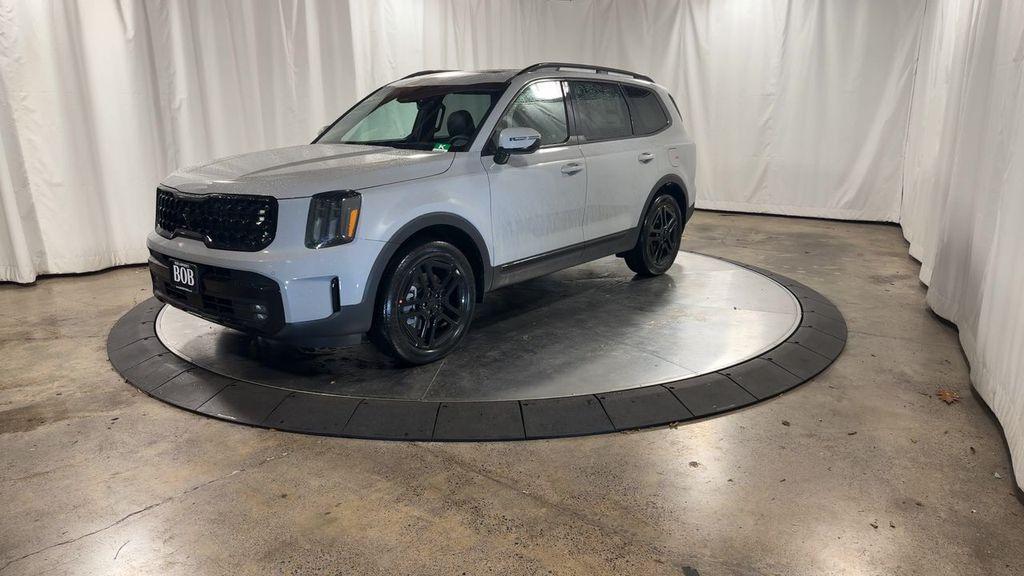 new 2025 Kia Telluride car, priced at $50,003