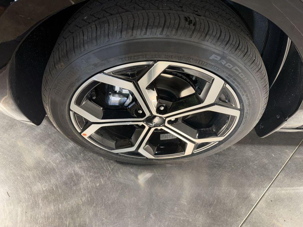 new 2025 Kia Niro Plug-In Hybrid car, priced at $40,145