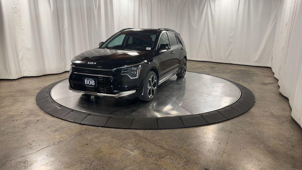 new 2025 Kia Niro Plug-In Hybrid car, priced at $40,145