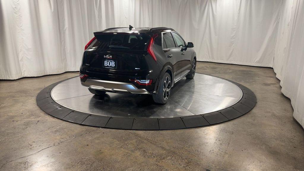 new 2025 Kia Niro Plug-In Hybrid car, priced at $40,145