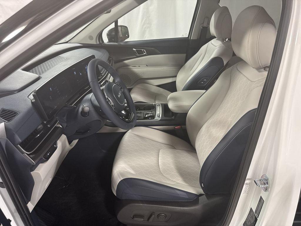 new 2026 Kia Carnival car, priced at $48,663
