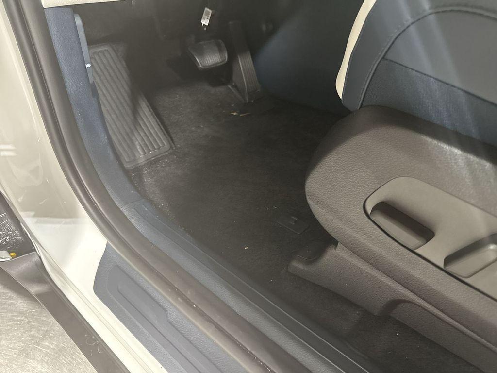 new 2026 Kia Carnival car, priced at $48,663